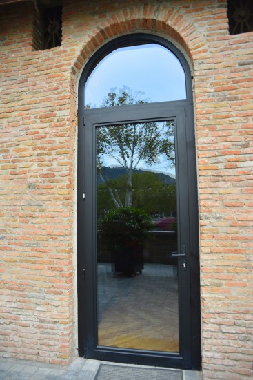 ალუმინის კარ-ფანჯარა - შპს 